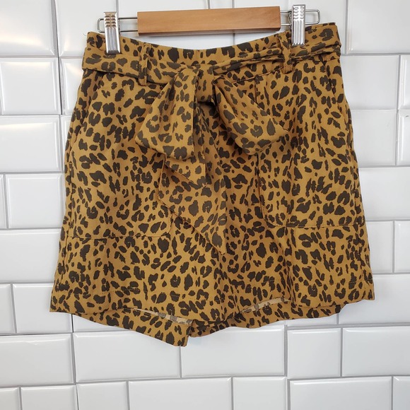 A NEW DAY | ANIMAL PRINT LEOPARD CINCHED WAIST DRESSY SHORT SHORTS WOMEN SIZE XS - Picture 3 of 17